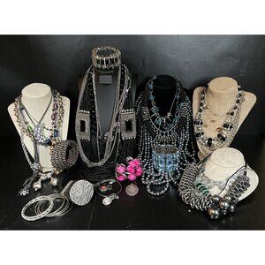 Vintage Costume Jewelry Lot 34pc Black & Silver Tone Wearable Estate Mix